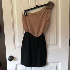 One shouldered semi dress